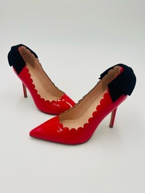 Kate spade patent leather Émana  Heels with Black Bow size 6